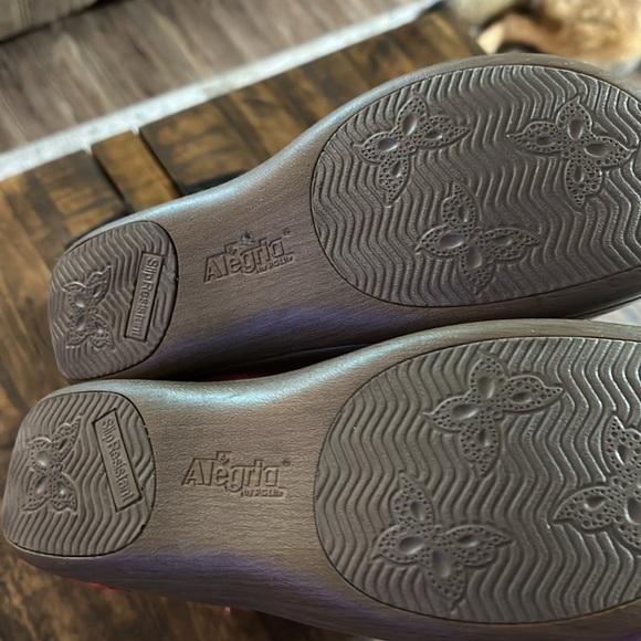 Cloggin’ it - Picture 3 of 4